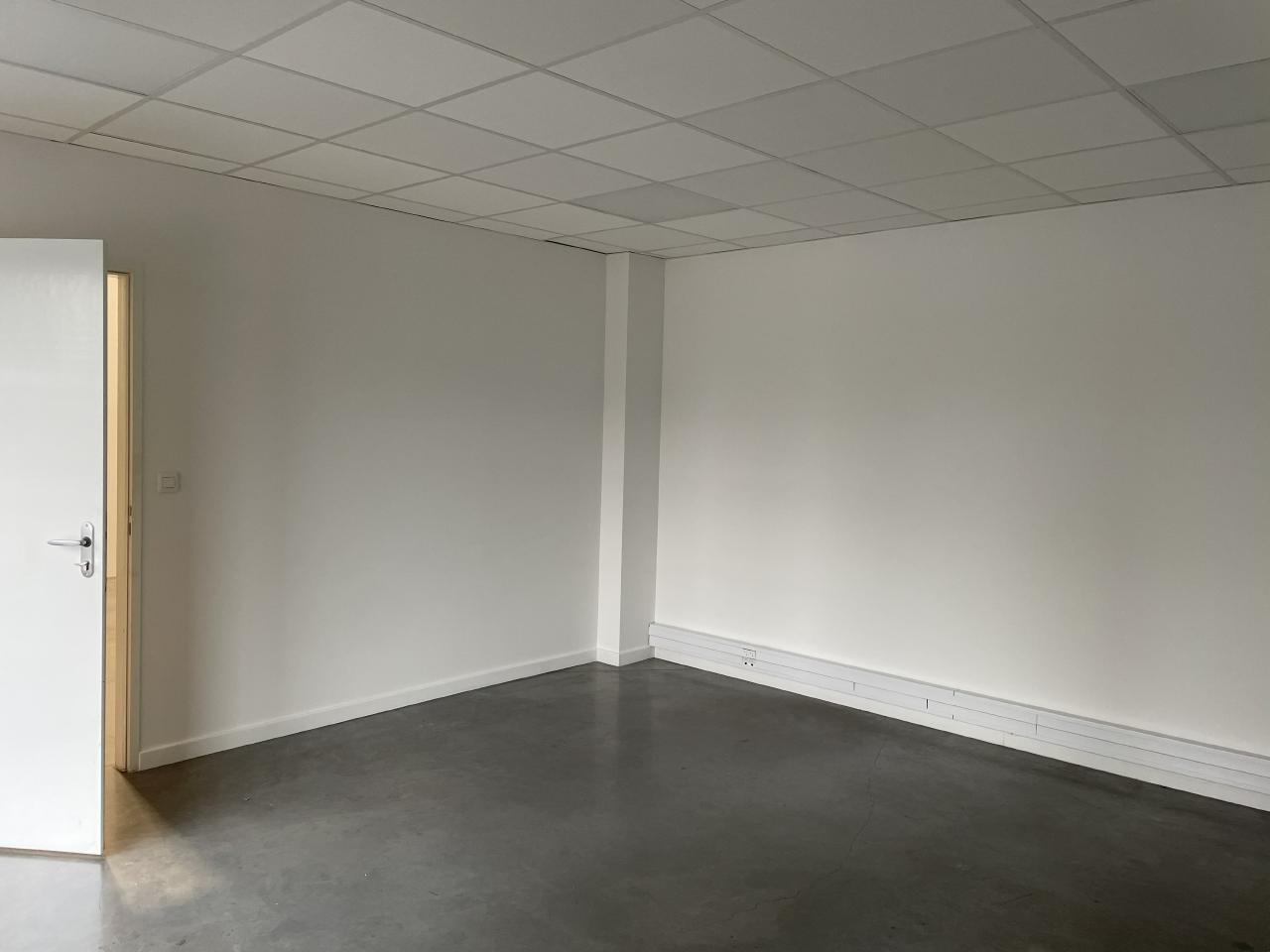 Local d'activité Gleizé 822m² Location local d'activité Gleizé Rhône OLACT2200179 3